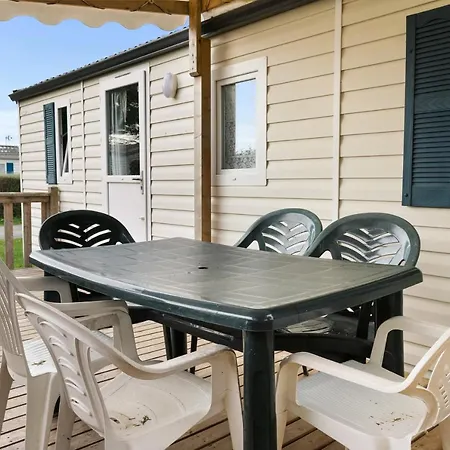 Vacanceselect Mobil Homes - Camping La Masia - Blanes Campsite *